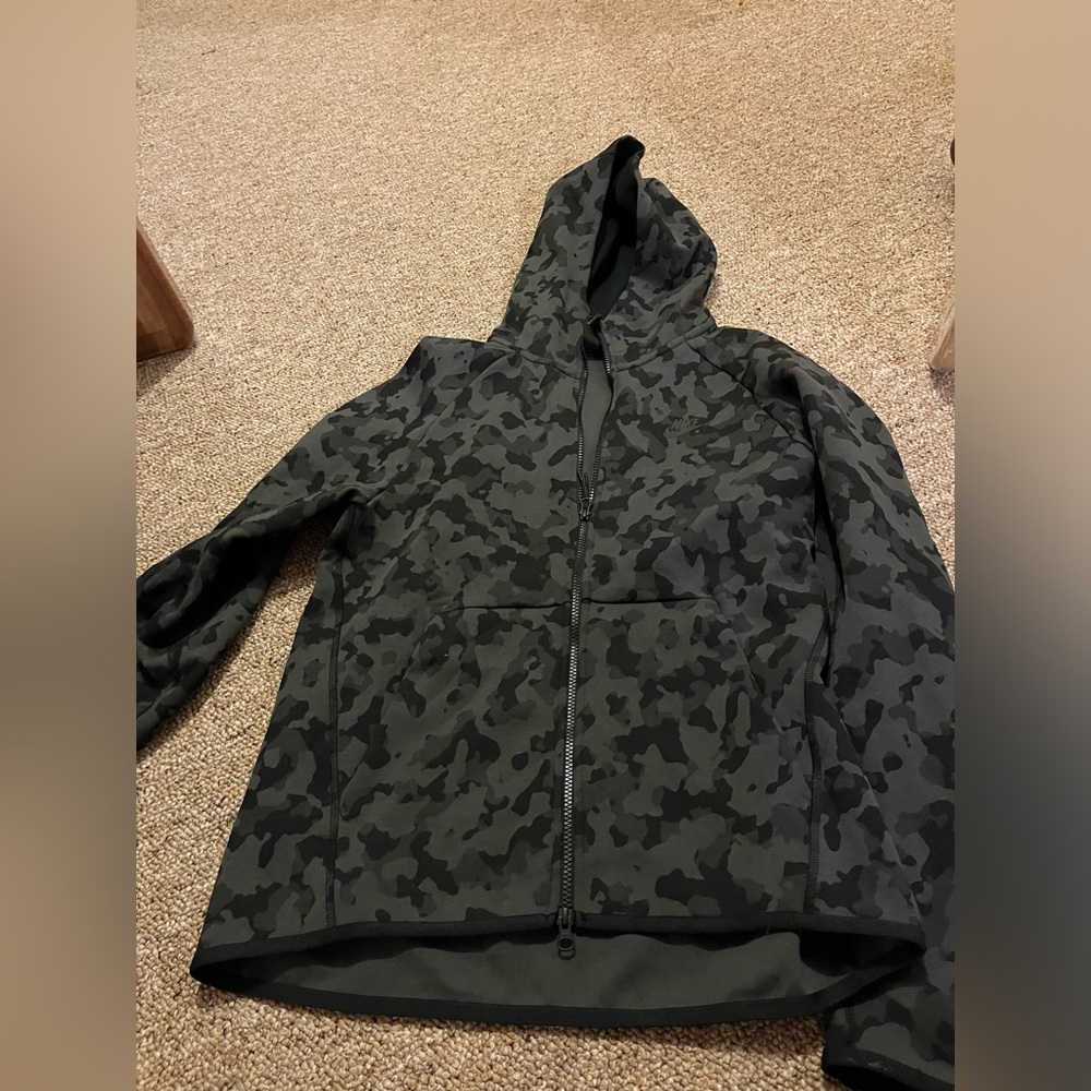 Nike zip up